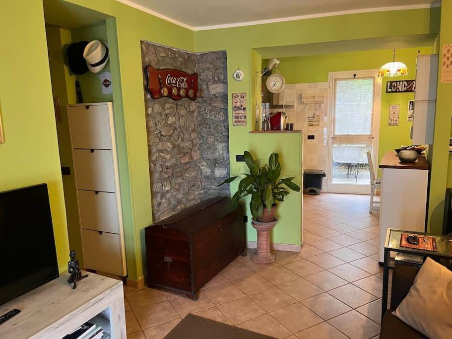 Le Rose , Relax In Casolare Del 1700 Apartamento Sarzana Exterior foto